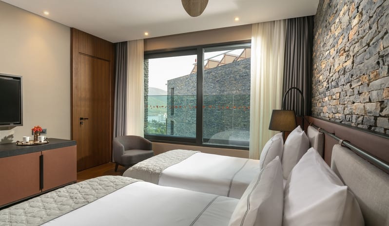 LUJO BODRUM FAMILY CORNER SUITE SEA VIEW TWIN ROOM